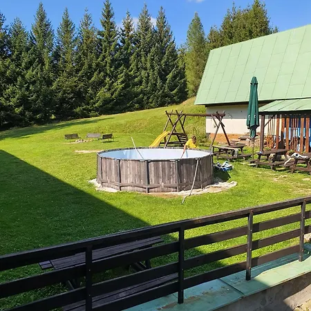 - Retro Hotel Paseky nad Jizerou