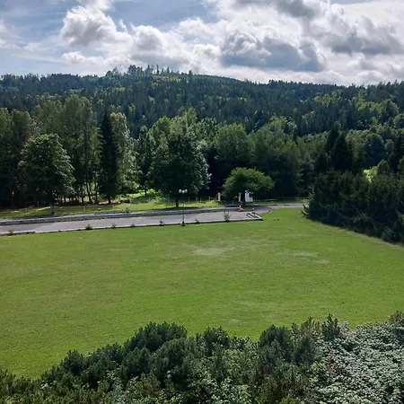 - Retro Ξενοδοχείο Paseky nad Jizerou